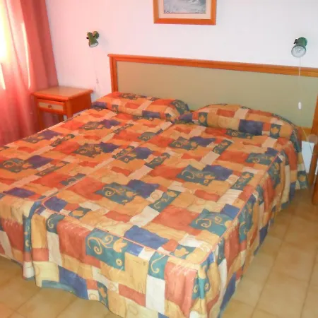 Carlota Apartman